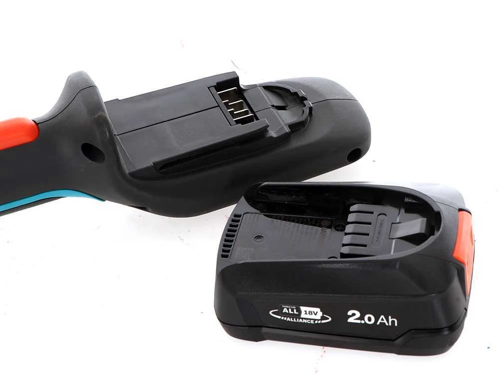 Gardena HighCut 250/18V P4A - Sécateur électrique D'élagage Sur Perche - 18V 2ah 10 Gardena HighCut 250/18V P4A - Sécateur électrique D'élagage Sur Perche - 18V 2ah – Image 10