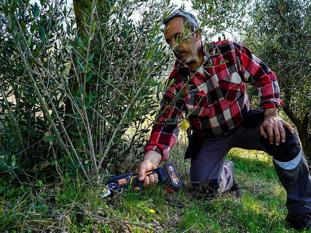 PROMO AUTOMNE Sécateur De Taille à Batterie Worx WG330E 20V + Batterie De 20 V - 2.0 Ah Extra 17 PROMO AUTOMNE Sécateur De Taille à Batterie Worx WG330E 20V + Batterie De 20 V - 2.0 Ah Extra – Image 17