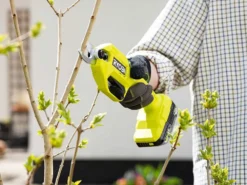 Sécateur De Taille à Batterie RYOBI RY18SCA-0 18V - Avec De 18V/4 Ah -Outils D'Élagage De Jardin scateur de taille batterie ryobi ry18sca 0 18v avec de 18v 4 ah scateur de taille batterie ryobi ry18sca 0 18v 32713 6 1643212112 IMG 61f16d503d653
