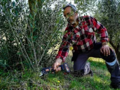 Sécateur De Taille à Batterie Worx NITRO WG330E 20V - Coupe De 25 Mm- Batterie De 20 V- 2.0 Ah -Outils D'Élagage De Jardin scateur de taille batterie worx nitro wg330e 20v coupe de 25 mm batterie de 20 v 2 0 ah caractristiques principales 36210 13 1660720658 IMG 62fc9612382f5