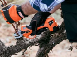 Sécateur électrique De Taille Bahco BCL20IB - 2 Batteries 14,4V/2.5 Ah - Diamètre De Coupe 32mm -Outils D'Élagage De Jardin scateur lectrique de taille bahco bcl20ib 2 batteries 14 4v 2 5 ah diamtre de coupe 32mm scateur lectrique de taille batterie bahco bcl20ib 28072 1 1617715152 IMG 606c5fd07d289