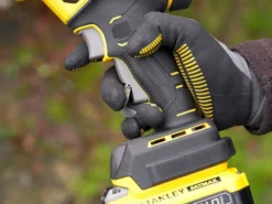 Sécateur électrique De Taille Stanley SFMCPP32M1-QW - SANS BATTERIE NI CHARGEUR -Outils D'Élagage De Jardin scateur lectrique de taille stanley sfmcpp32m1 qw sans batterie ni chargeur scateur lectrique stanley sfmcpp32m1 qw 40611 4 1678870553 IMG 6411881918277