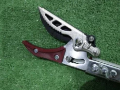 Sécateur Sur Perche Télescopique Orientable Archman Art. 108 - Ø 15 Mm -Outils D'Élagage De Jardin scateur sur perche tlescopique orientable archman art 108 15 mm tte de coupe inclinable avec systme cut hold 6346 1 1412343407 IMG 4991