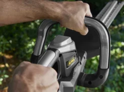 Taille-haie électrique à Batterie Alpina AHT 20 LI - Longueur Lamier 55 Cm 36 Taille-haie électrique à Batterie Alpina AHT 20 LI - Longueur Lamier 55 Cm -Outils D'Élagage De Jardin taille haie electrique a batterie alpina aht 20 li longueur lamier 55 cm poignee 26819 3 1611585430 IMG 600ed79621c14