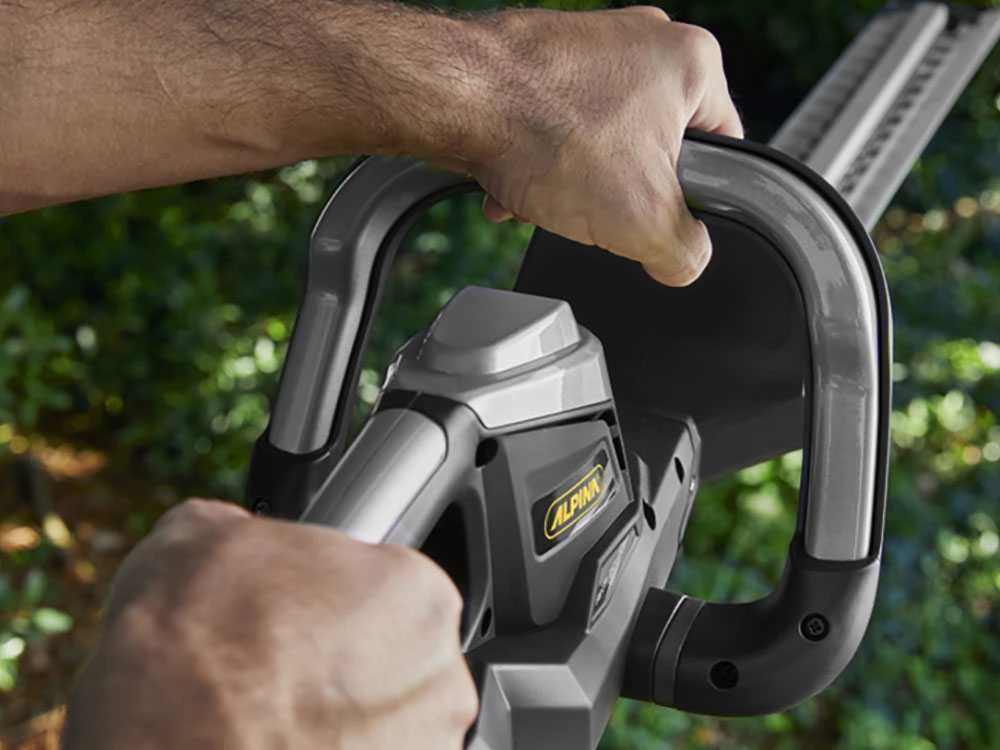 Taille-haie électrique à Batterie Alpina AHT 20 LI - Longueur Lamier 55 Cm 17 Taille-haie électrique à Batterie Alpina AHT 20 LI - Longueur Lamier 55 Cm – Image 17