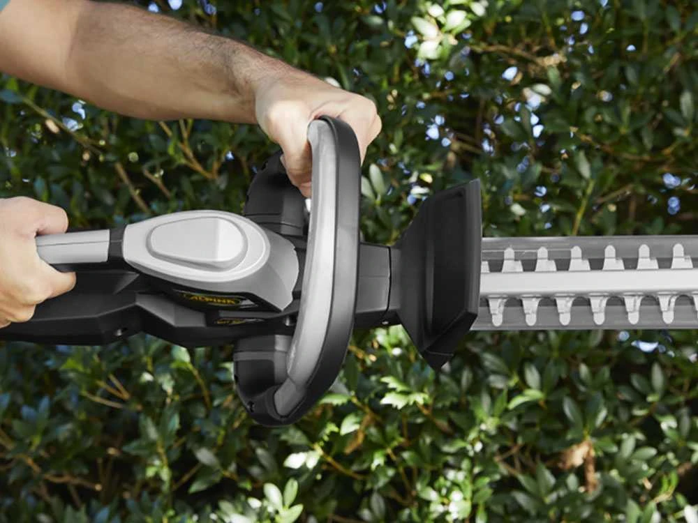 Taille-haie électrique à Batterie Alpina AHT 20 LI - Longueur Lamier 55 Cm 18 Taille-haie électrique à Batterie Alpina AHT 20 LI - Longueur Lamier 55 Cm – Image 18