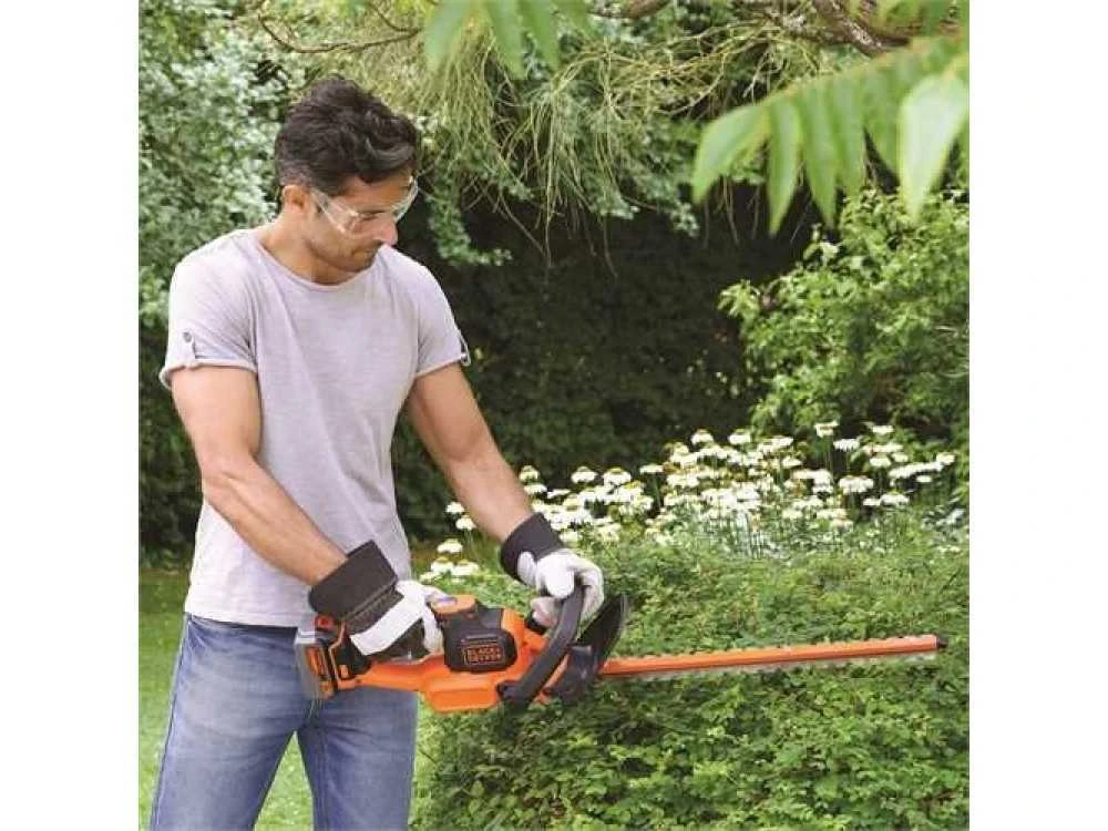 Taille-haie électrique à Batterie Black & Decker GTC18504PC-QW 18V - Batterie 4Ah - Lamier 50 Cm 2 Taille-haie électrique à Batterie Black & Decker GTC18504PC-QW 18V - Batterie 4Ah - Lamier 50 Cm – Image 2