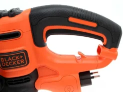 Taille-haie électrique Black & Decker BEHTS401C10-QS - 500W - Longueur Lame 55cm 37 Taille-haie électrique Black & Decker BEHTS401C10-QS - 500W - Longueur Lame 55cm -Outils D'Élagage De Jardin taille haie lectrique black decker behts401c10 qs 500w longueur lame 55cm moteur lectrique 24677 7 1596189508 IMG 5f23eb44575b6