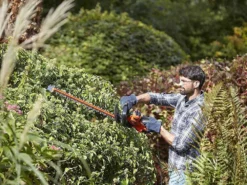 Taille-haie électrique Black & Decker BETHS301-QS De 500W Avec Lamier De 55 Cm 23 Taille-haie électrique Black & Decker BETHS301-QS De 500W Avec Lamier De 55 Cm -Outils D'Élagage De Jardin taille haie lectrique black decker beths301 qs de 500w avec lamier de 55 cm taille haie lectrique black decker beths301 qs 17323 13 1649759232 IMG 62555400d38f0