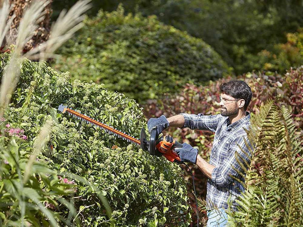 Taille-haie électrique Black & Decker BETHS301-QS De 500W Avec Lamier De 55 Cm 4 Taille-haie électrique Black & Decker BETHS301-QS De 500W Avec Lamier De 55 Cm – Image 4