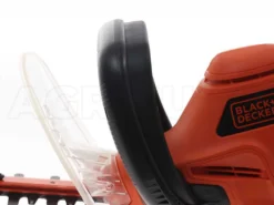 Taille-haie électrique Black & Decker GT7030-QS - 700W Avec Lamier De 70 Cm 35 Taille-haie électrique Black & Decker GT7030-QS - 700W Avec Lamier De 70 Cm -Outils D'Élagage De Jardin taille haie lectrique black decker gt7030 qs 700w avec lamier de 70 cm moteur lectrique 17330 12 1562078715 IMG 9924