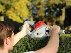 Taille-haie électrique IKRA IHS 600 - Puissance 50V - 600 W Avec Lamier De 55 Cm -Outils D'Élagage De Jardin taille haie lectrique ikra ihs 600 puissance 50v 600 w avec lamier de 55 cm taille haie lectrique ikra ihs 600 18113 0 1568906280 61R7POQ0x6L. AC SL1000