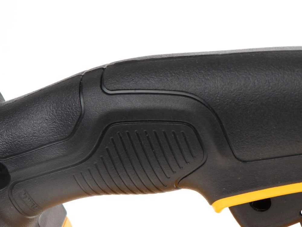 Taille-haies électrique à Batterie DEWALT DCMHT563P1-QW - Lame De 55cm - Batterie 18V 5Ah 10 Taille-haies électrique à Batterie DEWALT DCMHT563P1-QW - Lame De 55cm - Batterie 18V 5Ah – Image 10